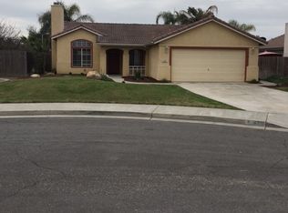 913 E Palm Dr, Hanford, CA 93230