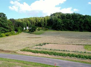 Trentham Rd, Newport, TN 37821