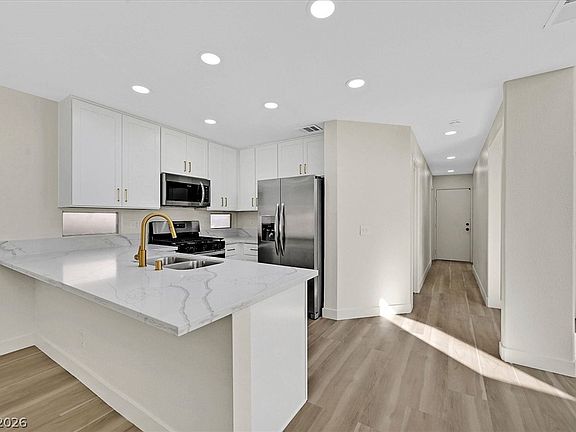2nd image of 5485 Silverheart Ave