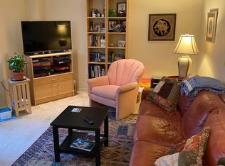 76 Peterborough St #203, Boston, MA 02215