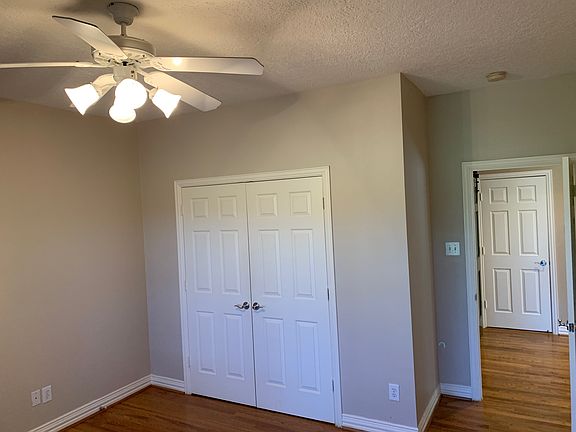 2nd image of 411 Richmond Place Dr