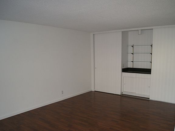 4th image of 310 N Civic Dr APT 410