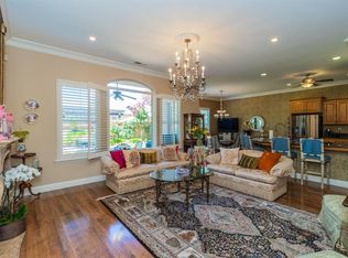 1322 E Via Verde Dr, Fresno, CA 93730