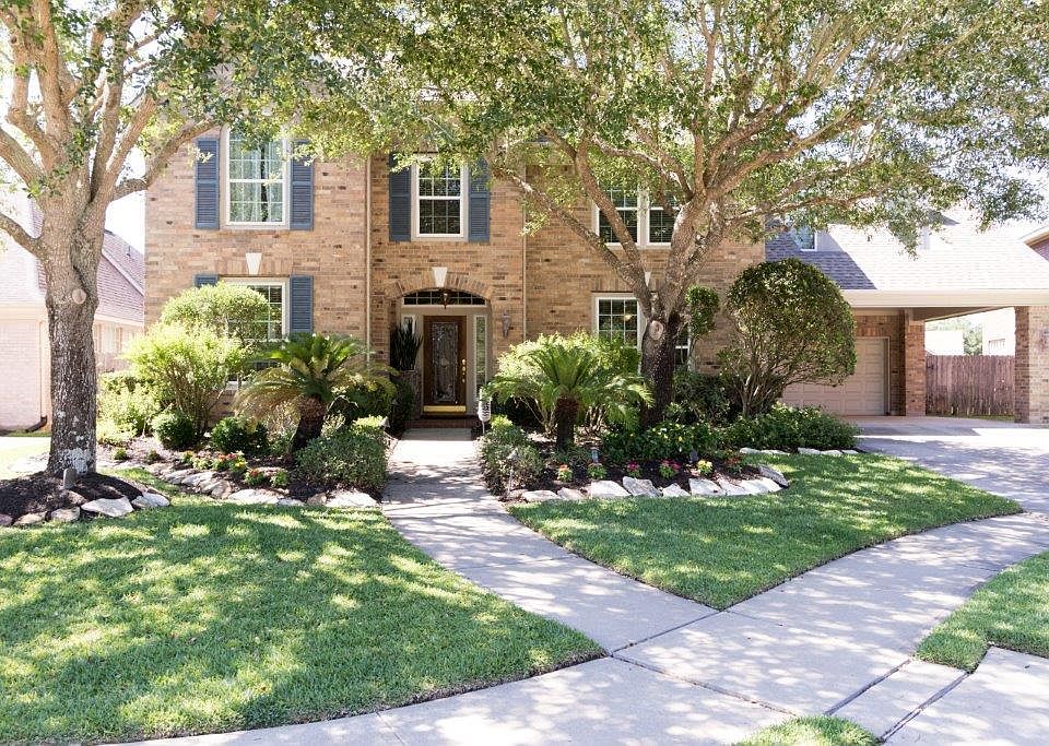 1st image of 1806 Pecan Forest Dr