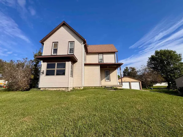 605 1st Ave SW, Waukon, IA 52172