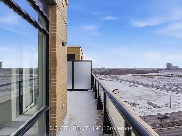 131 Upper Duke Cres #1005 — Photo 36