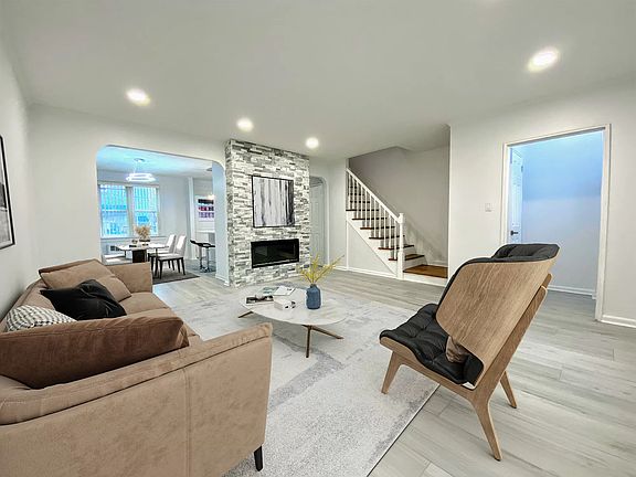 2nd image of 6653 Bergen Pl