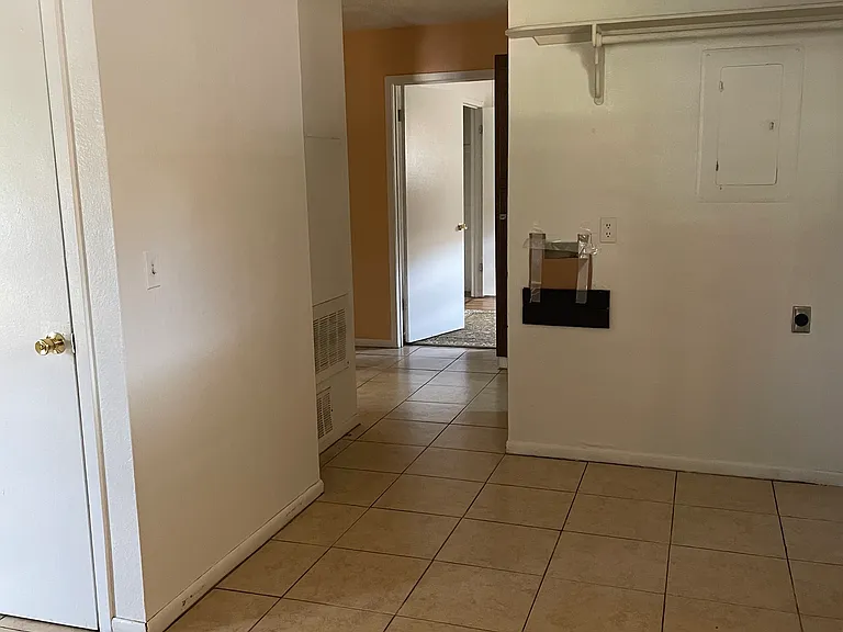 1409A Trinity St — Photo 5
