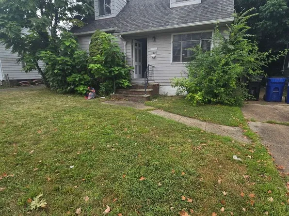 14205 Sylvia Ave, Cleveland, OH 44110