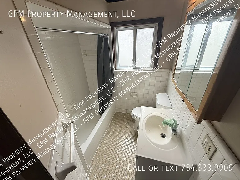 4757 Dudley St — Photo 11