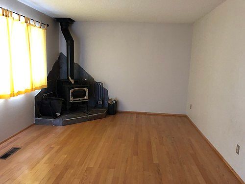 3rd image of 1399 Bozeman Dr