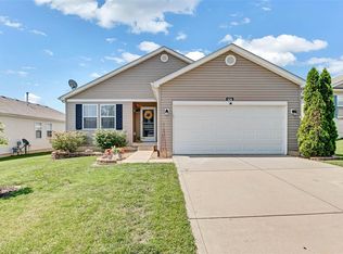 526 Rifle Ridge Dr, O'Fallon, MO 63366