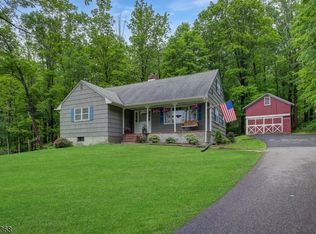 58 Water St, Lebanon, NJ 08833