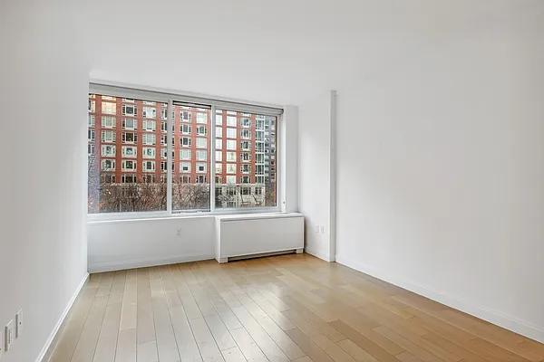 Rented by Corcoran | media 23