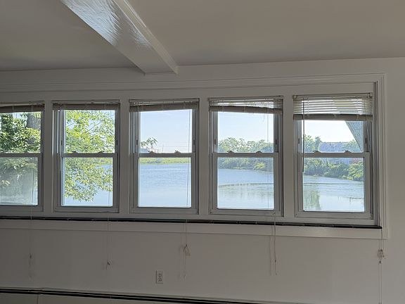5th image of 40 Grasmere Ave #44B