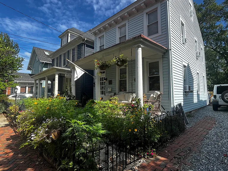 52 Madison Pl #B — Photo 5