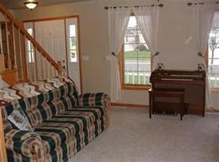 1131 Bluebird Trl, Waunakee, WI 53597