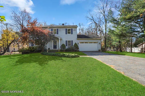 1045 Farmingdale Rd photo 1