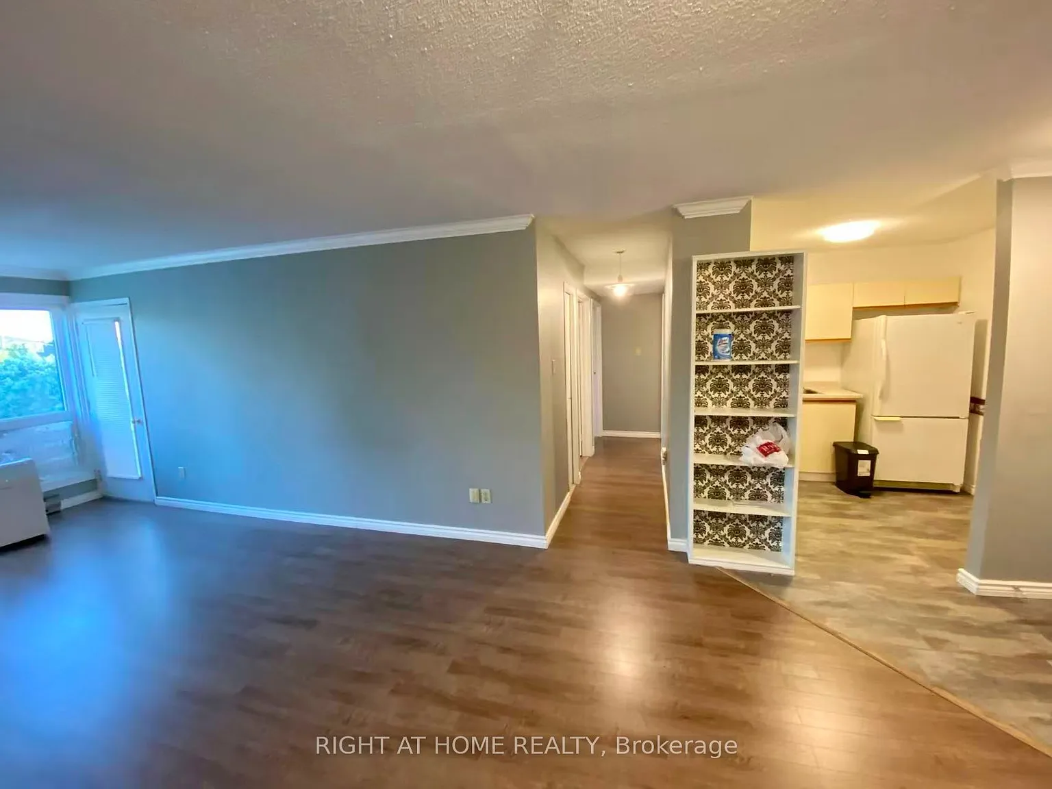 2 bed, $2,000 — Photo 2