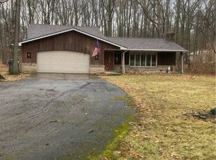 7316 Risden Rd, Vermilion, OH 44089