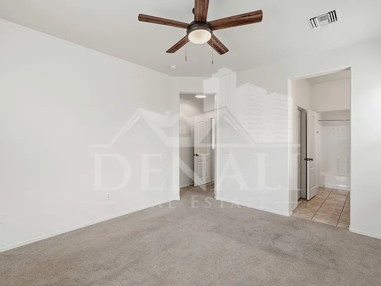 584 N Highlands Grove Ln — Photo 16