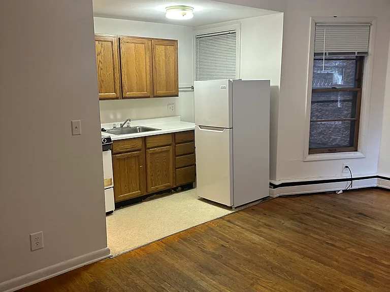 519 State St — Photo 4