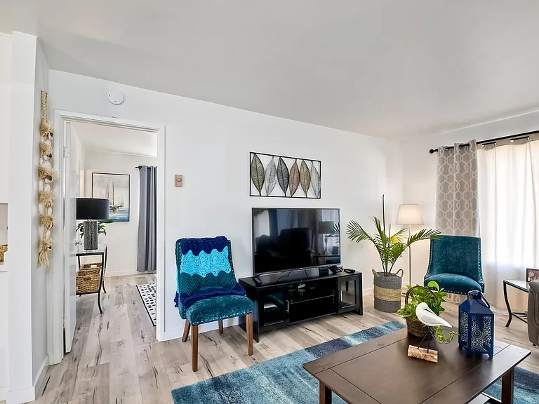 1224 Windsor Rd #B — Photo 6