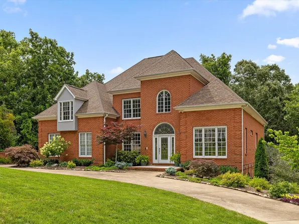 5510 Mountain Breeze Dr, Chattanooga, TN 37421