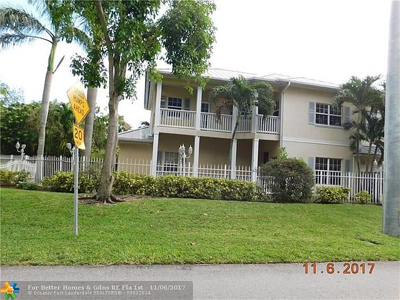 4th image of 858 SW 11th St #858