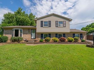 8803 Halford Way, Jeffersontown, KY 40299