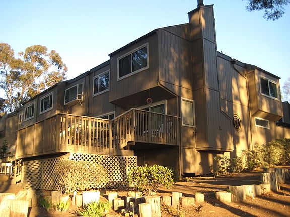 End Unit w/Fireplace