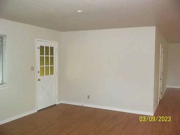 2nd image of 5214 Valonia St
