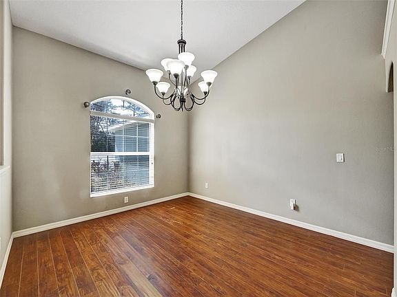 4th image of 17901 SW 25th Avenue Rd