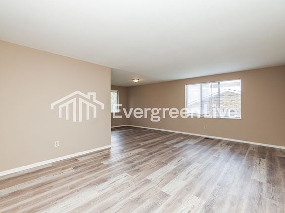 3rd image of 6556 Millhoff Dr