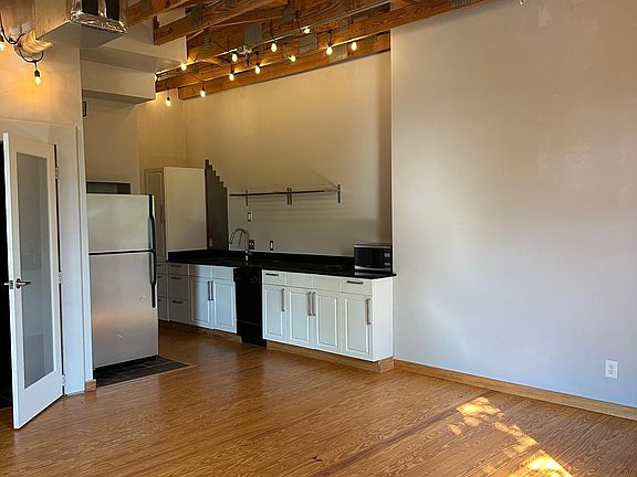 5th image of 3120 N Davidson St Ste 200