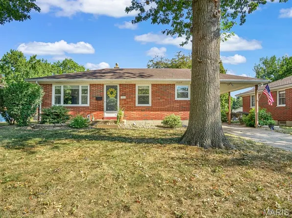 713 Bollman Ave, Edwardsville, IL 62025