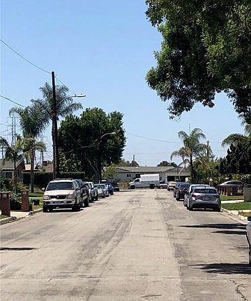 4th image of 2124 W Pacific Ave