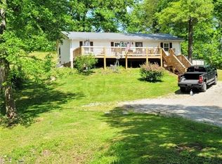 180 Jadawn Ln, Charleston, WV 25320