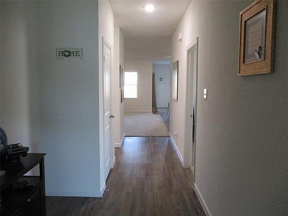 4th image of 221 Concho River Dr