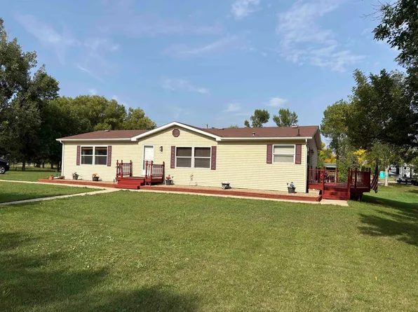 115 4th Ave NE, Berthold, ND 58718