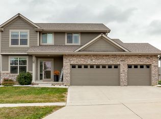 1403 S 7th St, Adel, IA 50003