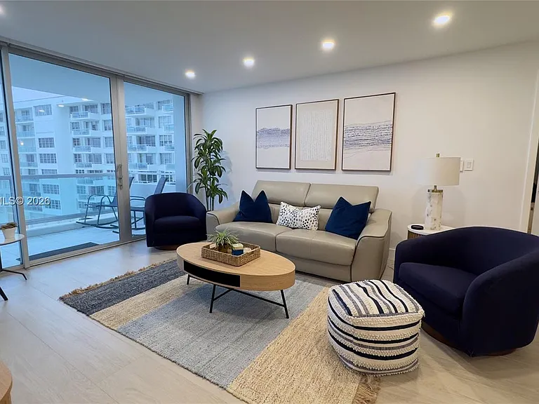 5161 Collins Ave #715 — Photo 14