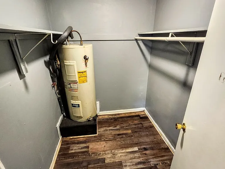 805 N Washington St #10 — Photo 9