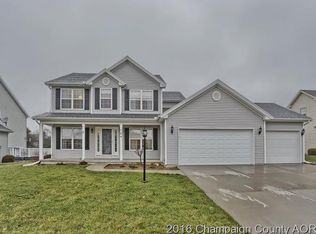 704 Orchard Dr, Mahomet, IL 61853