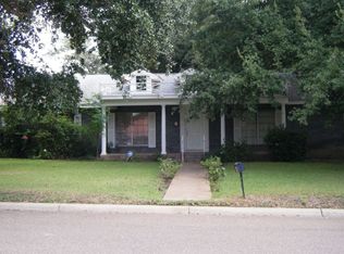 2402 Lane St, Laredo, TX 78043