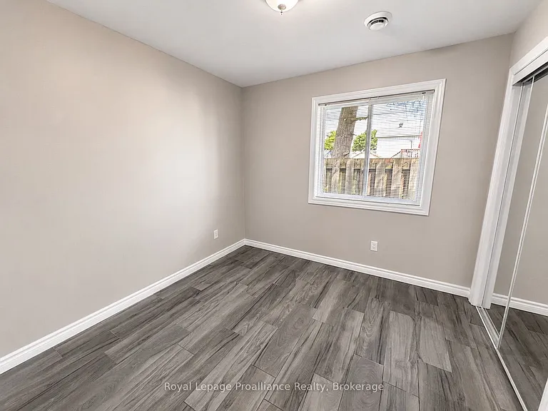 54 S John St — Photo 16