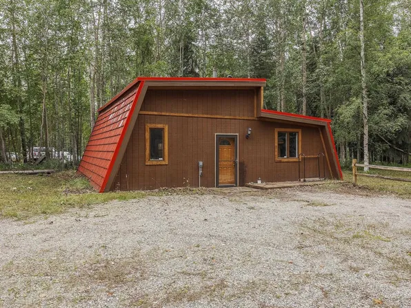 3424 Sharon Rd, Fairbanks, AK 99705