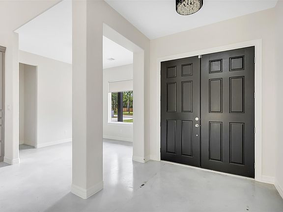 4th image of 538 Magnolia Point Dr