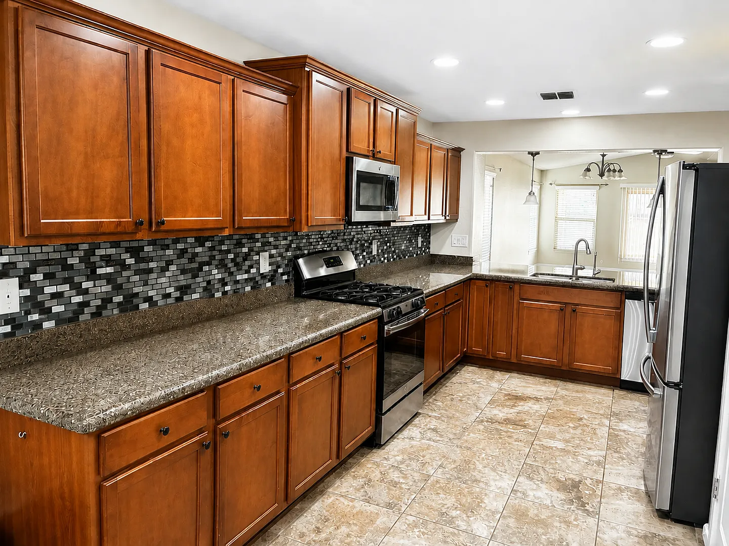 18368 W. Getty Dr. Goodyear, AZ 85338 — Photo 3