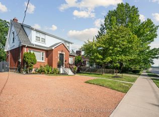 105 Glenridge Ave, Saint Catharines, ON L2R4X5
